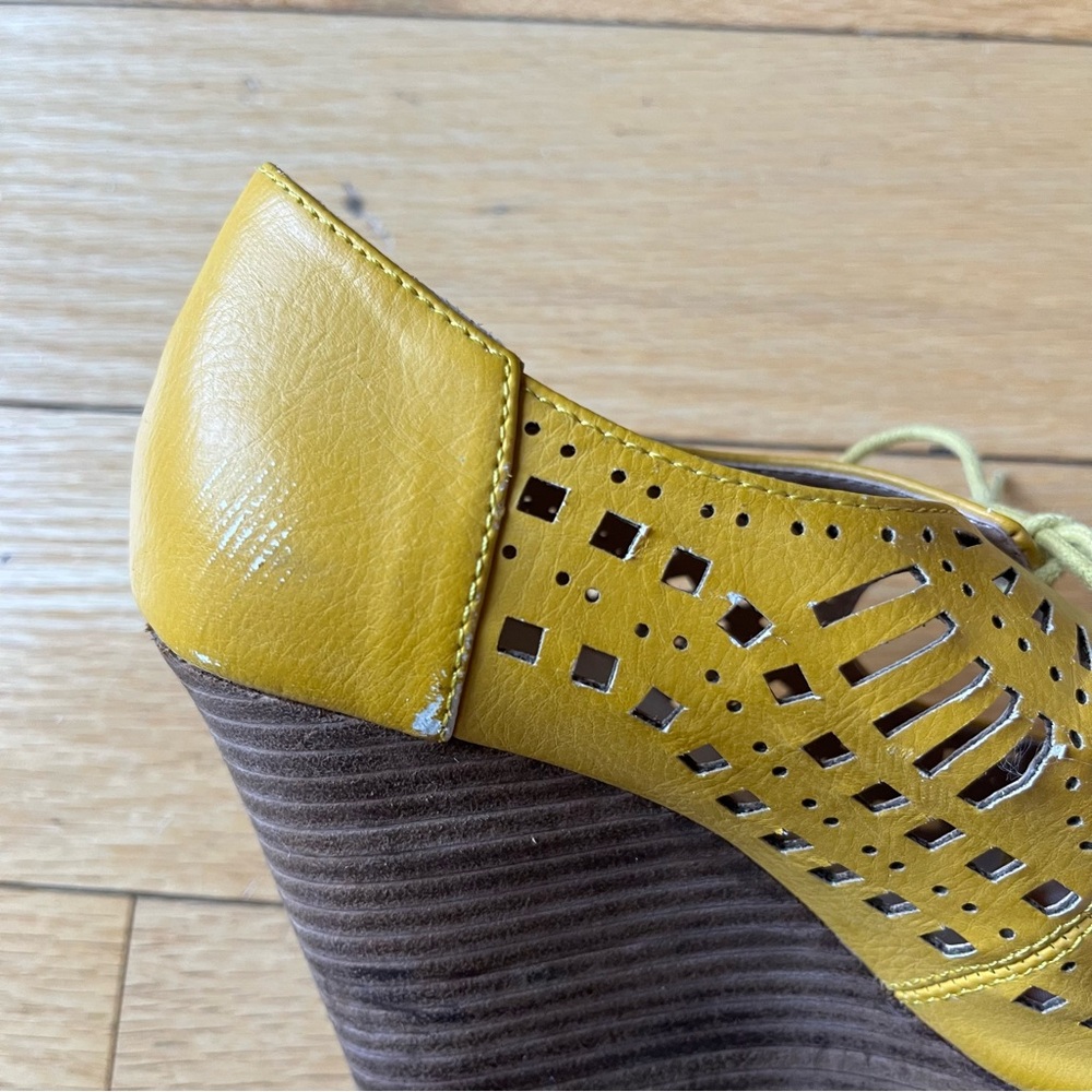 Restricted Yellow Cut-Out Wedge Sandals - Size 6 - Picture 6 of 11